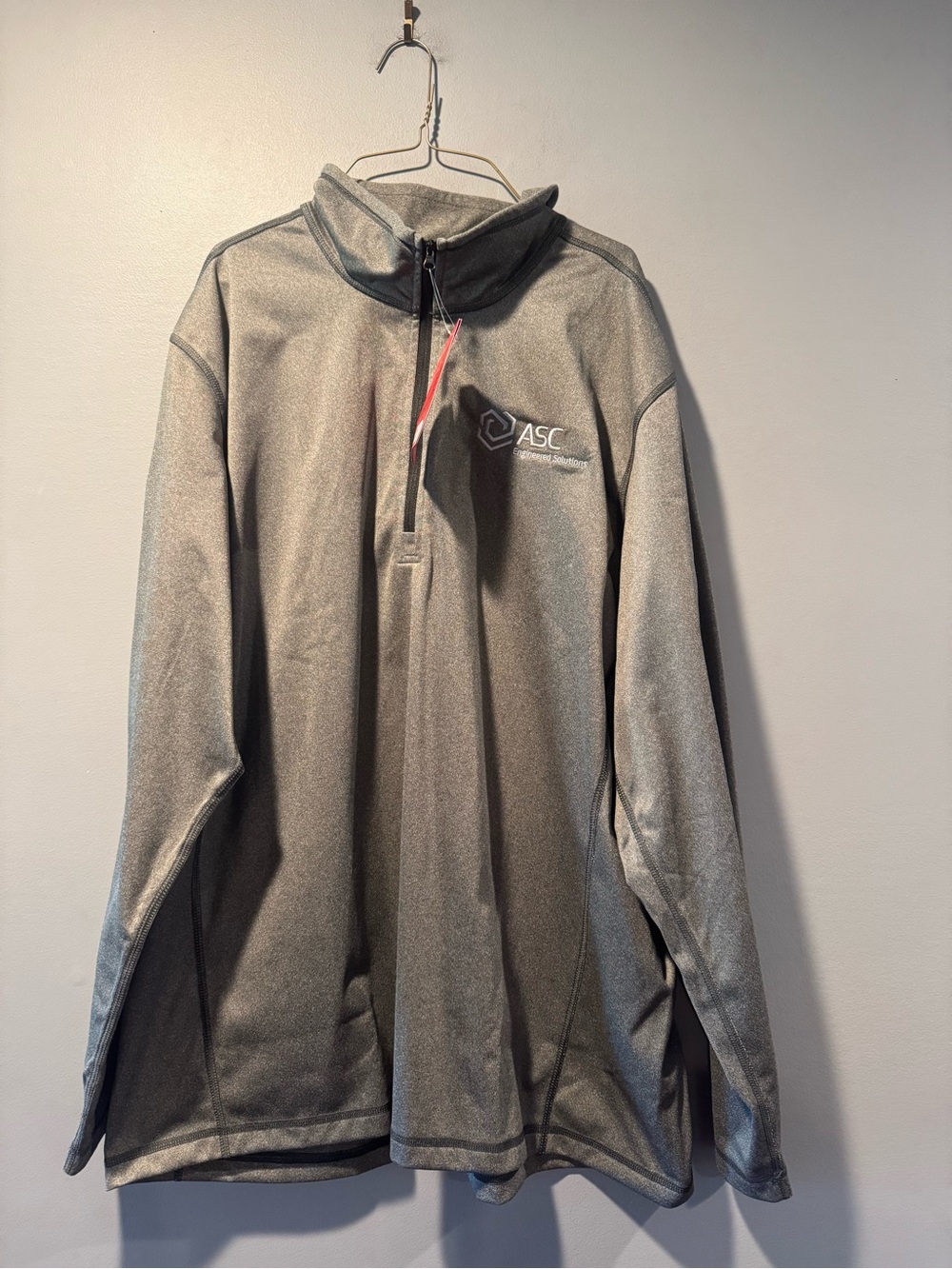 *The North Face Men's Performance 1/4 Zip Jacket - Heather Gray